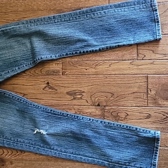 Like New Seven7 Boyfriend Jeans - Picture 2 of 7